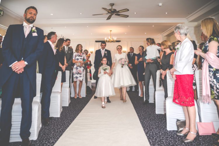 Should you invite children to weddings