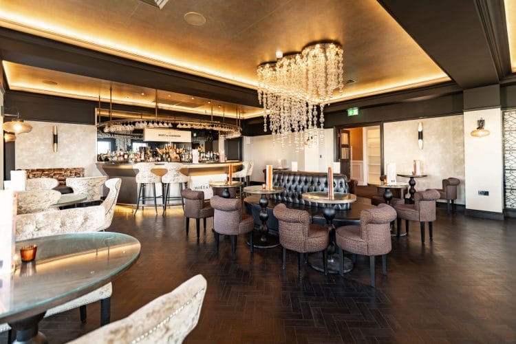 Moet & Chandon Champagne Bar - Hythe Imperial Hotel